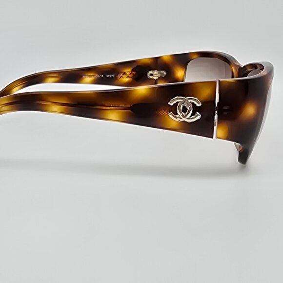 Chanel 5055 c502/13 Tortoise Frame Grey Gradient Lens Sunglasses Italy 59-15-125 main image 7